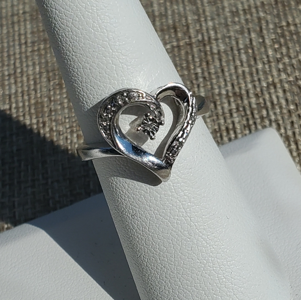 Sterling Diamond Heart Scrolled Ring - Picture 3 of 16